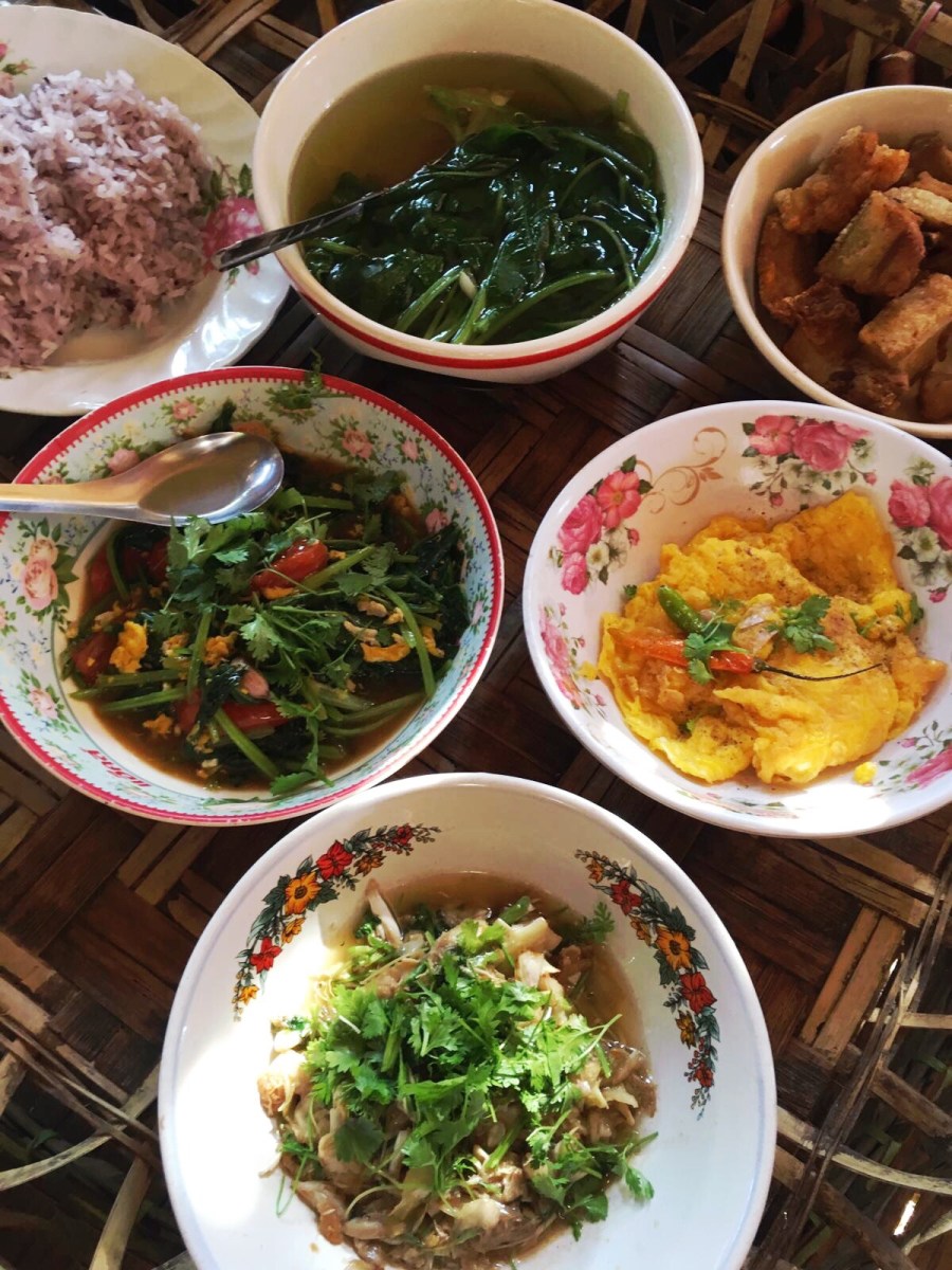 Repas Thaïlandais préparé par Dédé au Homestay "la maison"-Province de Chiang Rai- Thaïlande du nord